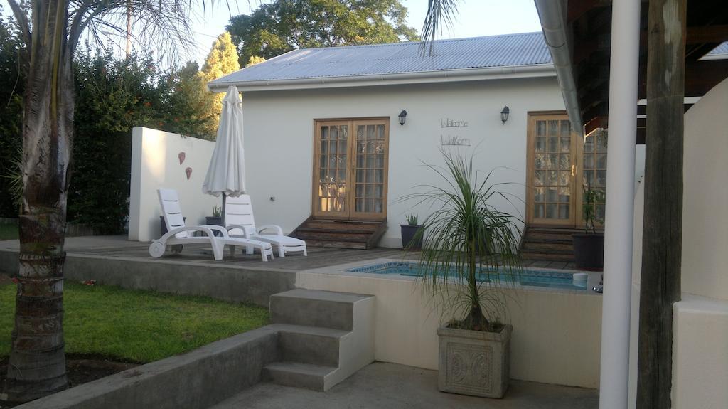 Oasis Shanti Backpackers Оудсхорн Стая снимка