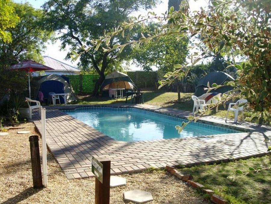 Oasis Shanti Backpackers Оудсхорн Екстериор снимка