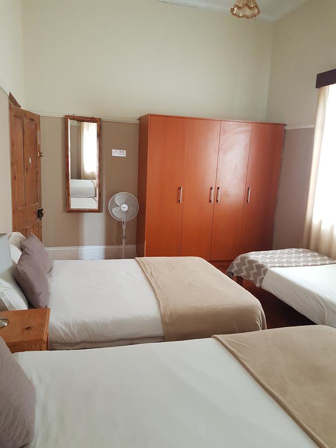 Oasis Shanti Backpackers Оудсхорн Екстериор снимка