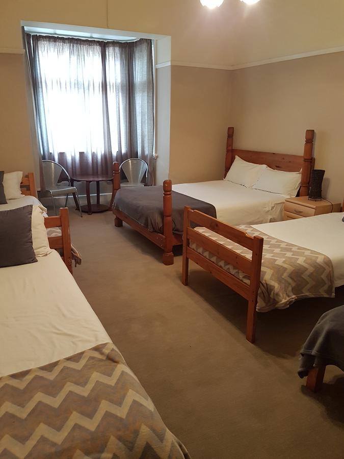 Oasis Shanti Backpackers Оудсхорн Екстериор снимка