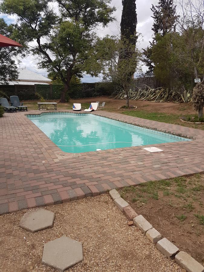 Oasis Shanti Backpackers Оудсхорн Екстериор снимка