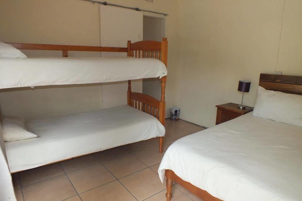 Oasis Shanti Backpackers Оудсхорн Екстериор снимка