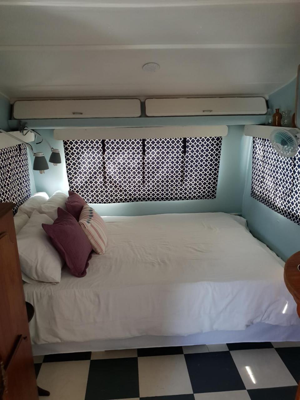 Oasis Shanti Backpackers Оудсхорн Екстериор снимка