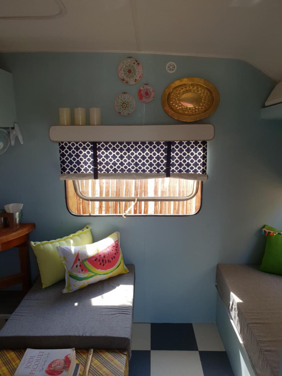 Oasis Shanti Backpackers Оудсхорн Екстериор снимка